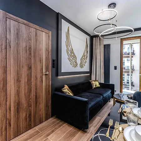 Easy Rent- Wieniawska 7 Sauna, Centrum, Parking *