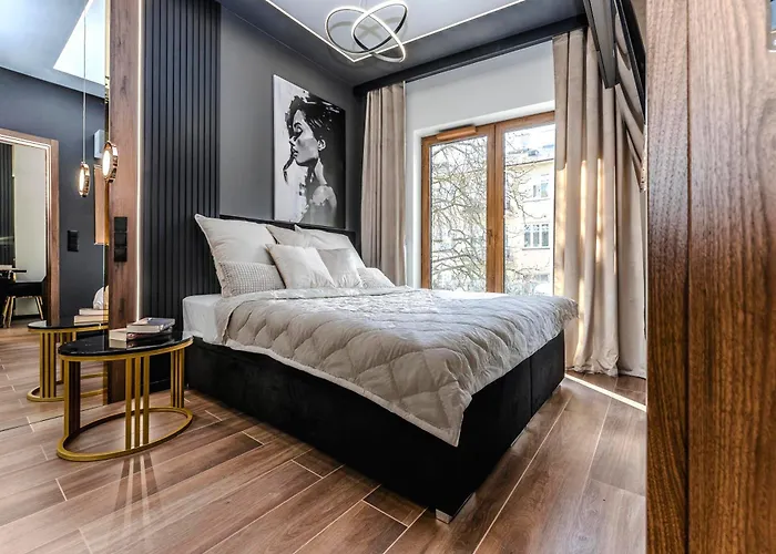 Apartmán Easy Rent- Wieniawska 7 Sauna, Centrum, Parking *